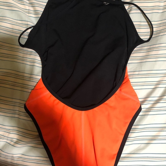 Reversible speedo swimsuit open back - Picture 2 of 2
